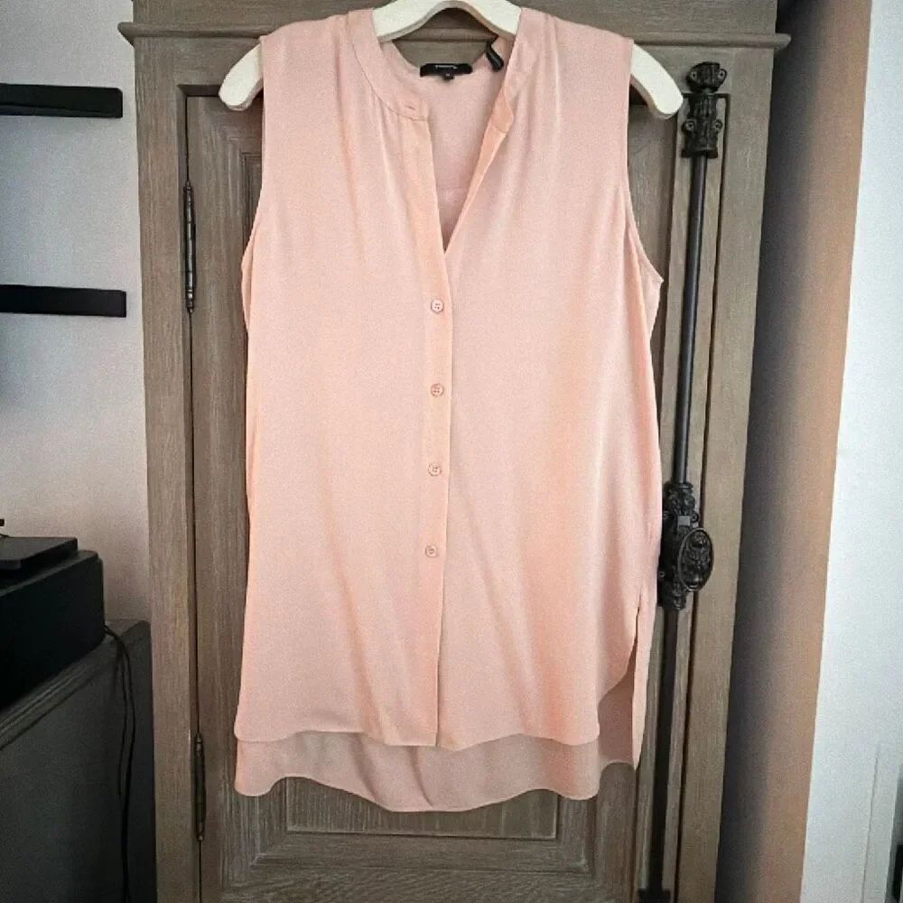 Theory Hinzin Smooth Silk Button Up Blouse Blush size medium
